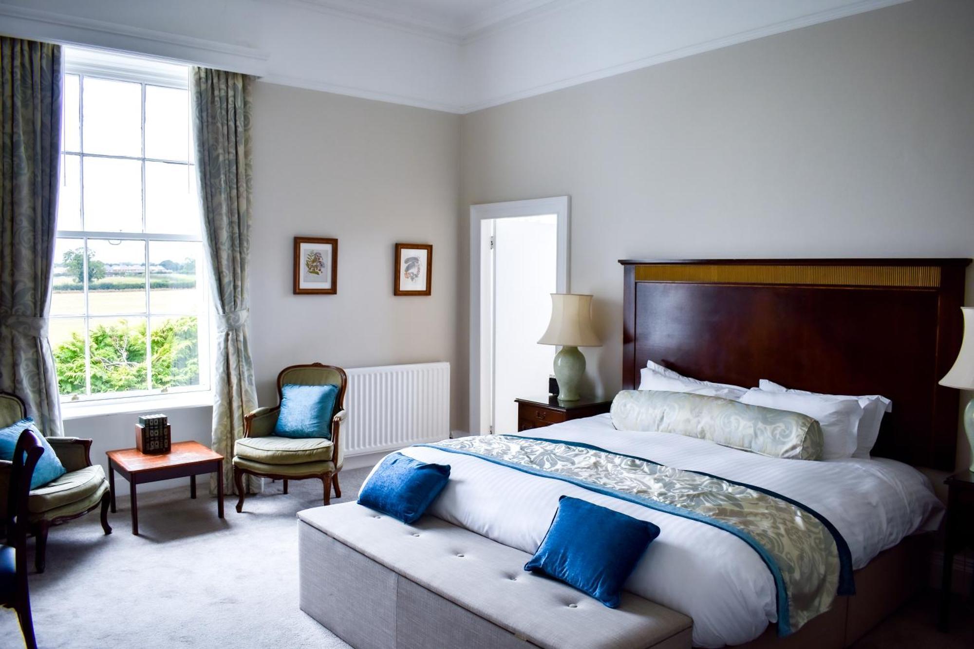 Hotel Dovecliff Hall 4*