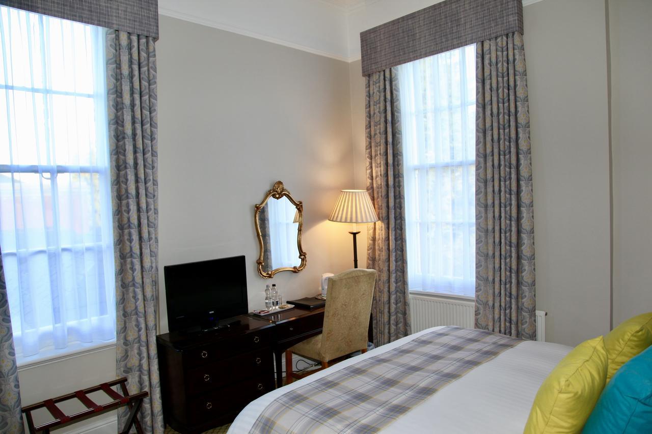 Hotel Dovecliff Hall 4*